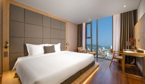 Deluxe Double with City View