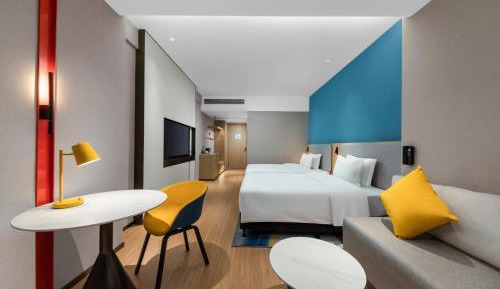 Standard Twin Room with Mini-bar