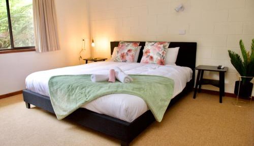 Deluxe King Suite