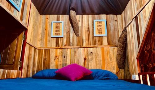 Bungalow with Garden View