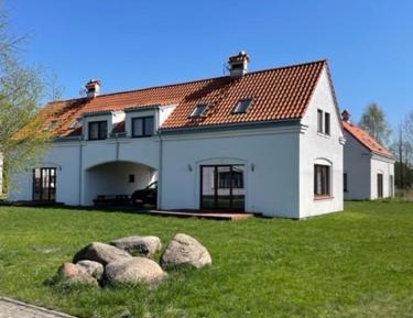 Three-Bedroom Townhouse