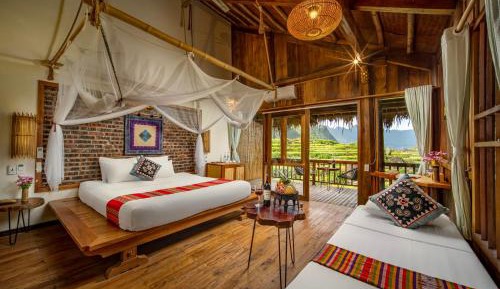Deluxe Double or Twin Room with Balcony