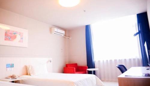 Standard Twin Room A
