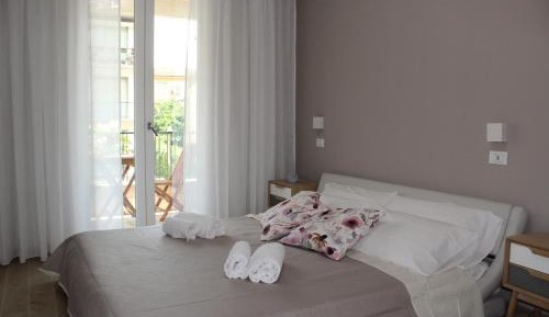 Double Room with Private External Bathroom