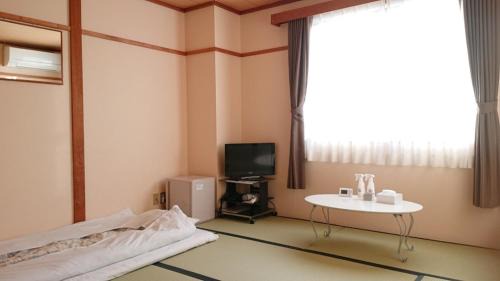 Japanese-Style Room with Shared Bathroom - Non-Smoking