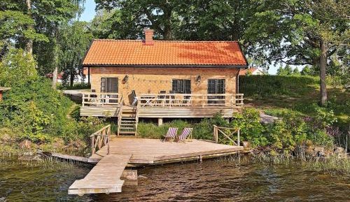 One-Bedroom Holiday Home