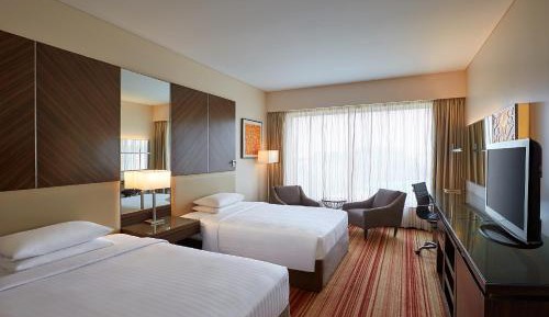 Deluxe Twin Room with City View - 15% off on Spa and 20% off on Laundry