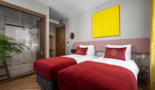 Standard Twin Room