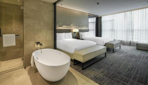 Executive Deluxe Twin Beds Room