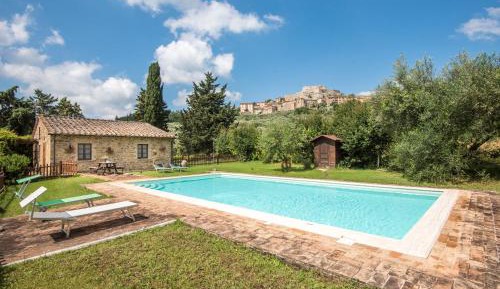 Villa with Garden View