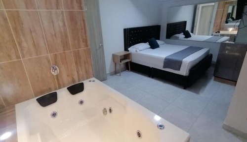Double Room with Spa Bath