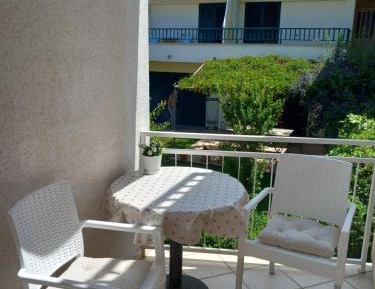 Studio with Balcony