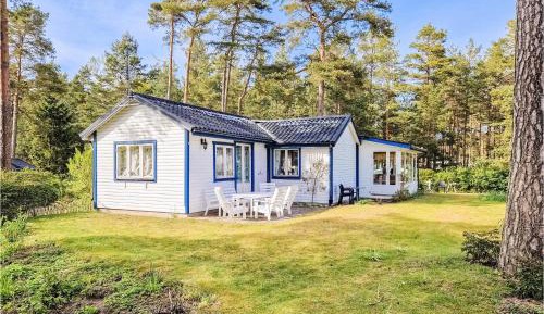One-Bedroom Holiday Home