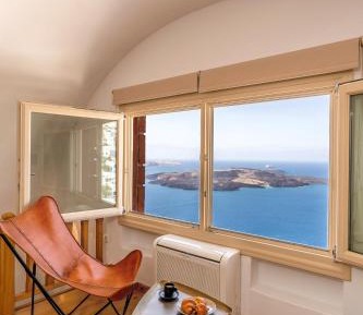King Suite with Caldera View