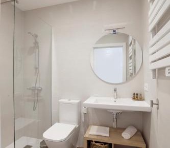 Large Single Room