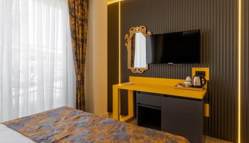 Deluxe Quadruple Room