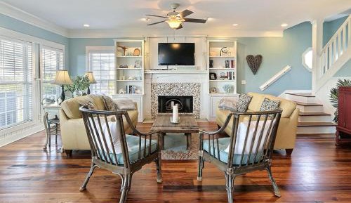 Five-Bedroom Holiday Home