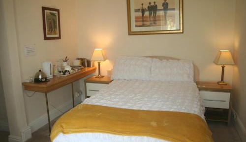 Double Room with Private Bathroom