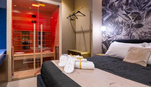 Queen Room with Spa Bath