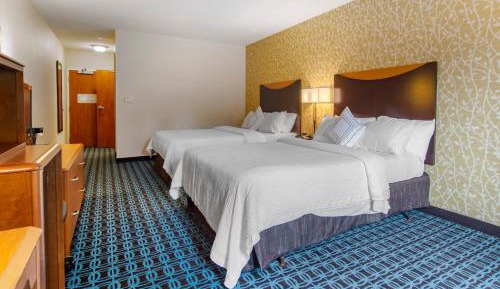 Queen Room with Two Queen Beds