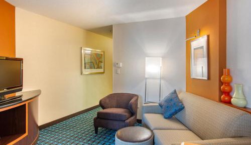 King Studio with Sofa Bed - Non-Smoking