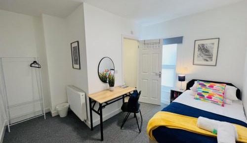 Single Room with Private Bathroom