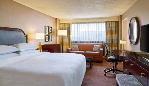Guest Room, 1 King
