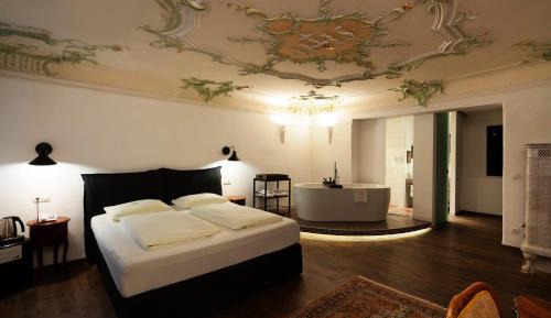 Junior Suite with Hot Tub