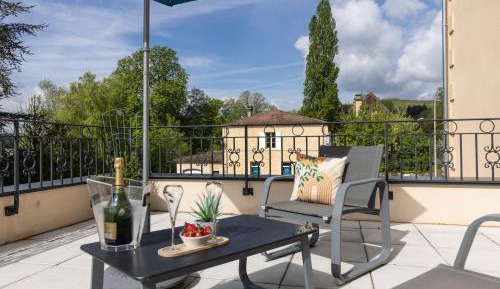 Double or Twin Room with Terrace
