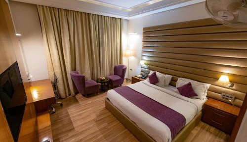 Superior King Room