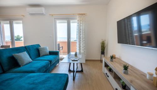 One-Bedroom Premier Apartment