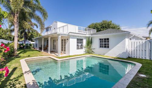 Six-Bedroom Holiday Home