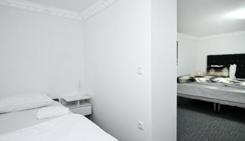 Apartment with Garden View