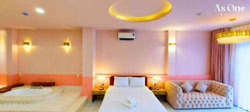 Queen Room with Spa Bath