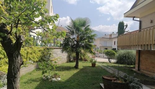 Apartment with Garden View