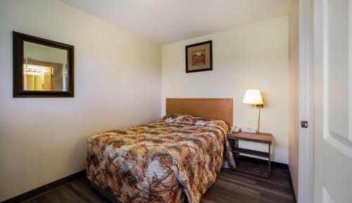 2 Double Beds Kitchenette Suite Non Smoking