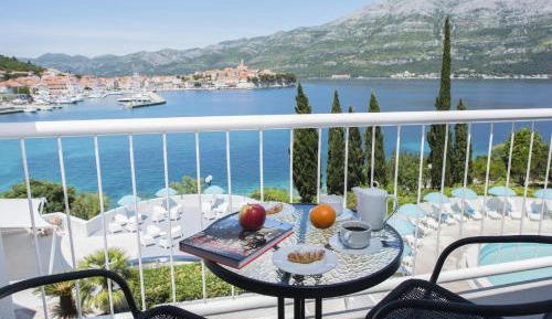 Superior Double Room with Seaside Balcony 