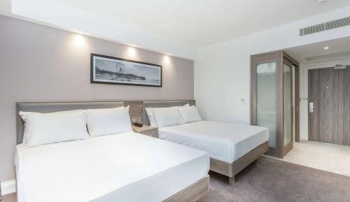 Double Room with Two Double Beds - Non-Smoking