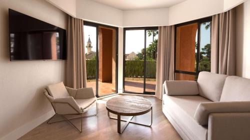 One-Bedroom King Suite