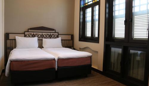 Hamilton Premier Room