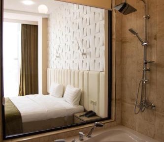 Suite with City View