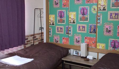 Standard Twin Room with Shared Bathroom
