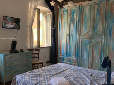 Double Room with Shared Toilet