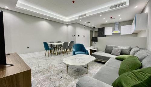 One-Bedroom Apartment with Sea View
