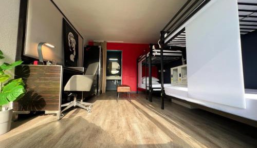 Bed in 6-Bed Mixed Dormitory Room