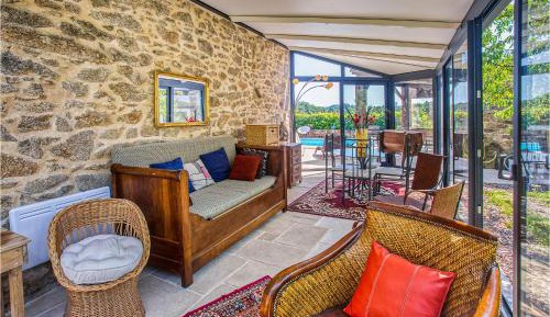 Three-Bedroom Holiday Home 