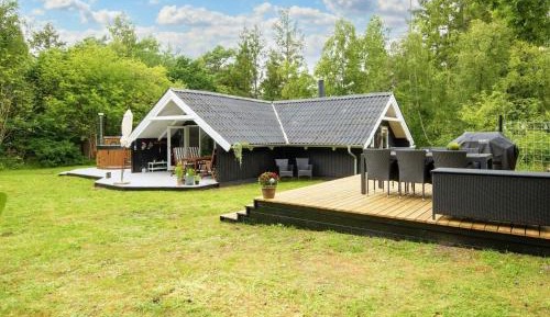 Two-Bedroom Holiday Home