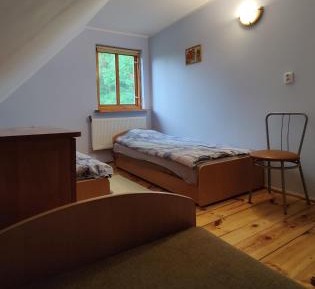 Basic Triple Room with Shared Bathroom