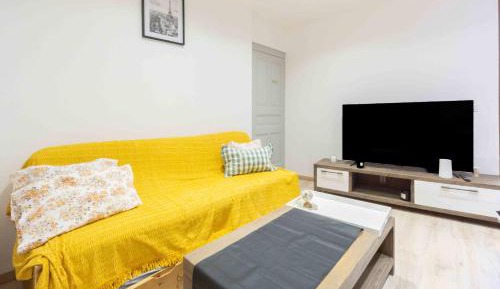 Superior One-Bedroom Apartment
