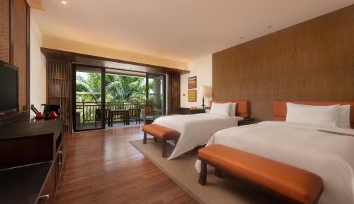 Garden View Queen Room